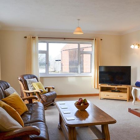 Ivy Grange Cottage Wistow  エクステリア 写真